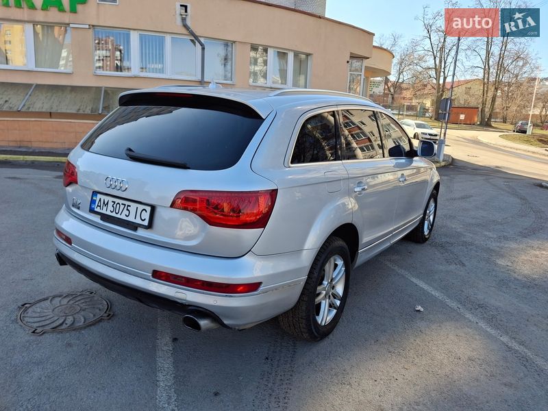 Внедорожник / Кроссовер Audi Q7 2013 в Тернополе