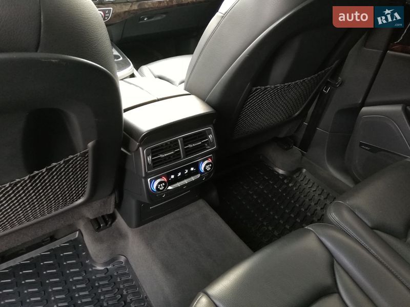 Внедорожник / Кроссовер Audi Q7 2016 в Тернополе