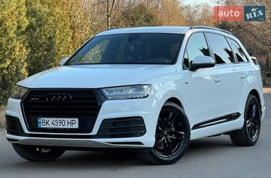 Внедорожник / Кроссовер Audi Q7 2017 в Ровно