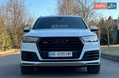 Внедорожник / Кроссовер Audi Q7 2017 в Ровно