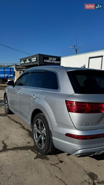 Позашляховик / Кросовер Audi Q7 2016 в Полтаві
