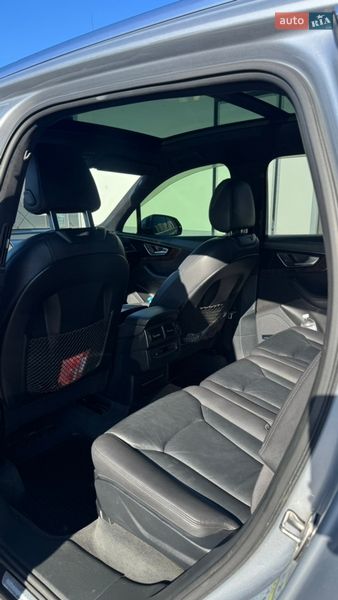 Позашляховик / Кросовер Audi Q7 2016 в Полтаві