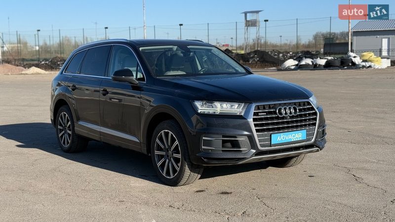 Внедорожник / Кроссовер Audi Q7 2016 в Киеве
