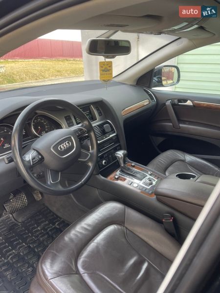 Позашляховик / Кросовер Audi Q7 2015 в Рудки