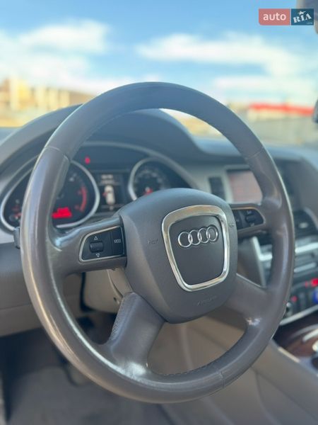 Внедорожник / Кроссовер Audi Q7 2011 в Николаеве