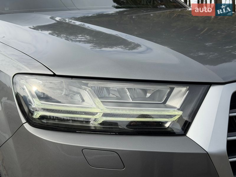 Позашляховик / Кросовер Audi Q7 2016 в Охтирці
