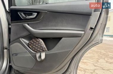 Позашляховик / Кросовер Audi Q7 2016 в Охтирці фото 36 Позашляховик / Кросовер Audi Q7 2016 в Охтирці