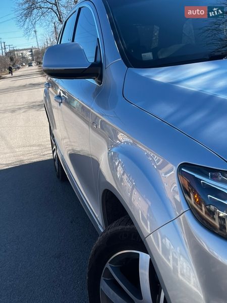 Внедорожник / Кроссовер Audi Q7 2014 в Липовце