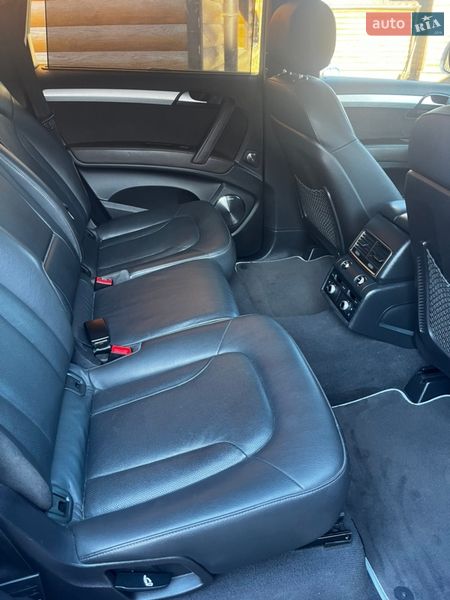 Внедорожник / Кроссовер Audi Q7 2014 в Липовце