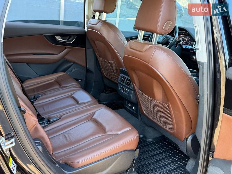Позашляховик / Кросовер Audi Q7 2018 в Києві