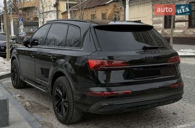 Внедорожник / Кроссовер Audi Q7 2020 в Киеве