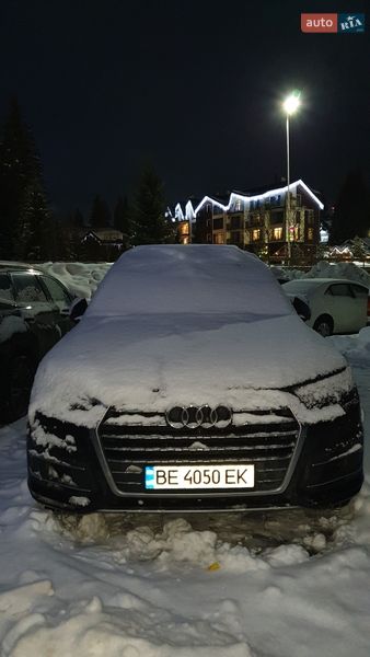 Внедорожник / Кроссовер Audi Q7 2017 в Южноукраинске