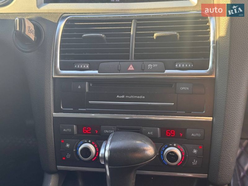 Внедорожник / Кроссовер Audi Q7 2014 в Киеве