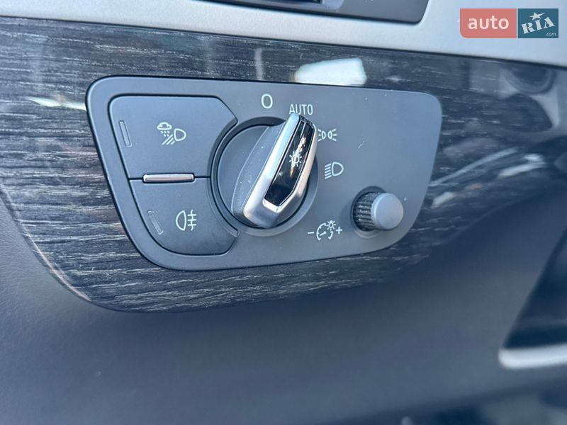 Позашляховик / Кросовер Audi Q7 2017 в Житомирі