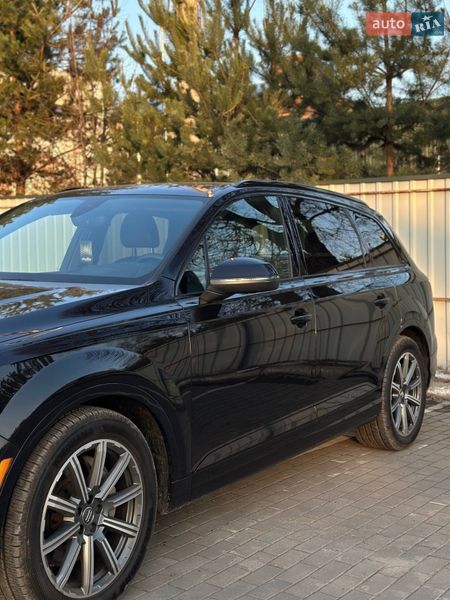 Внедорожник / Кроссовер Audi Q7 2017 в Луцке