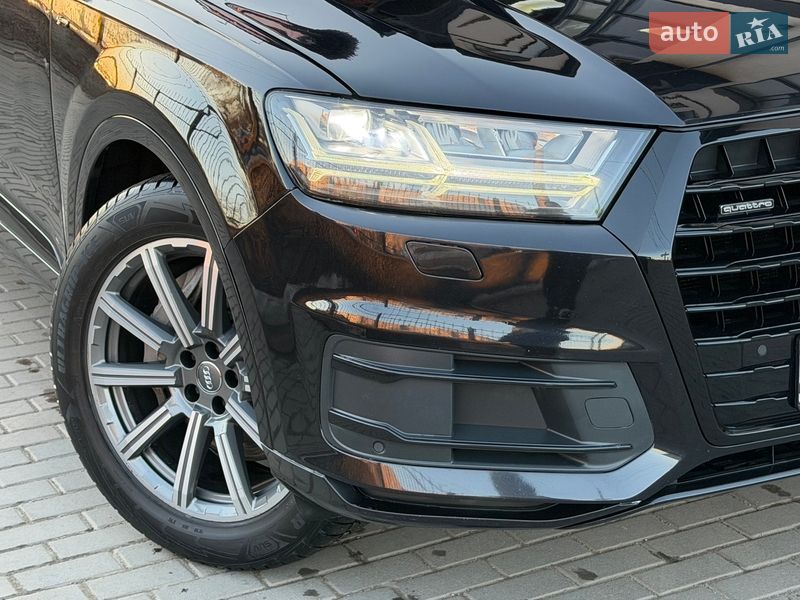 Внедорожник / Кроссовер Audi Q7 2017 в Белой Церкви