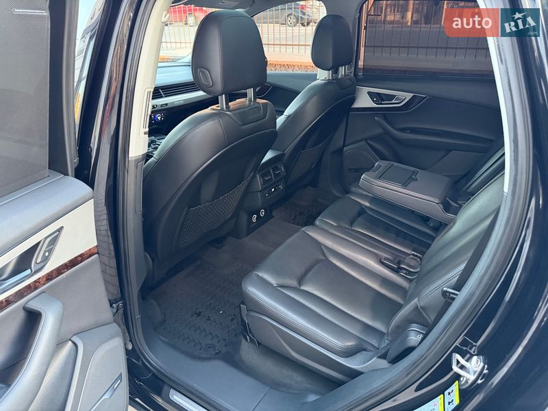 Внедорожник / Кроссовер Audi Q7 2017 в Белой Церкви