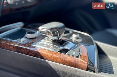 Внедорожник / Кроссовер Audi Q7 2017 в Киеве