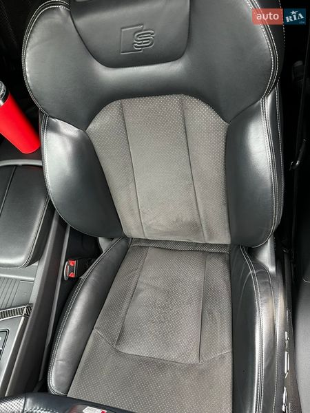 Позашляховик / Кросовер Audi Q7 2017 в Дніпрі