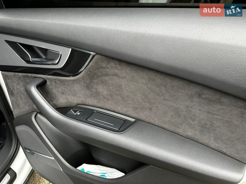Позашляховик / Кросовер Audi Q7 2017 в Дніпрі