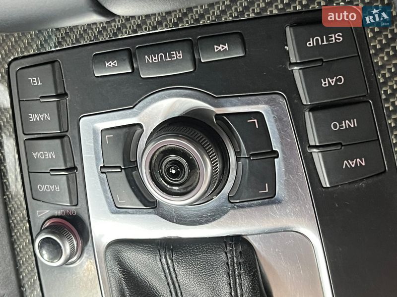 Позашляховик / Кросовер Audi Q7 2010 в Одесі