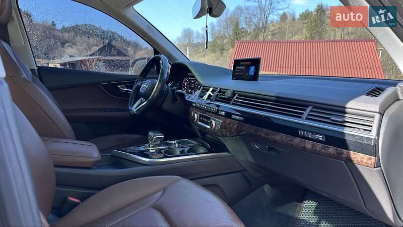 Внедорожник / Кроссовер Audi Q7 2016 в Межгорье