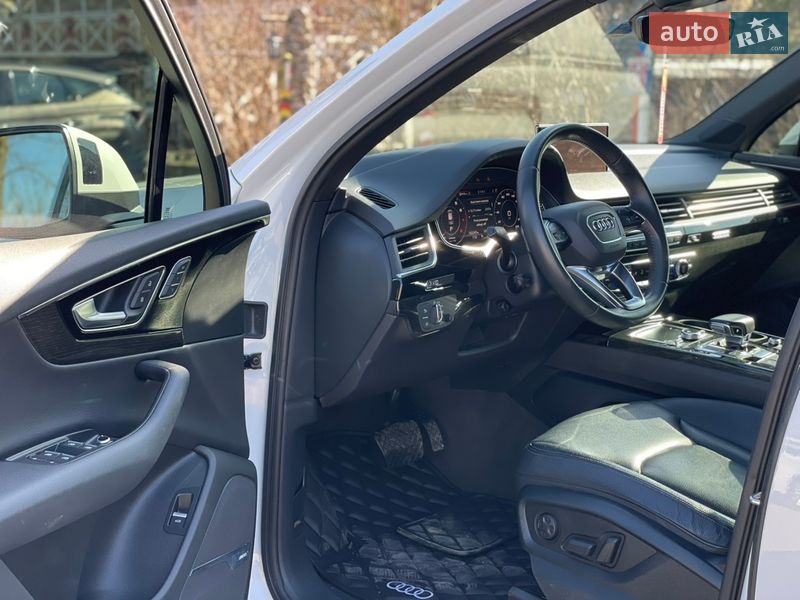 Внедорожник / Кроссовер Audi Q7 2018 в Ивано-Франковске