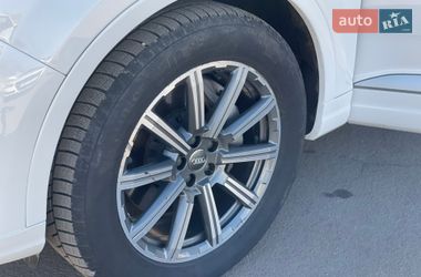 Позашляховик / Кросовер Audi Q7 2018 в Івано-Франківську