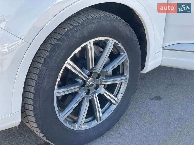 Внедорожник / Кроссовер Audi Q7 2018 в Ивано-Франковске