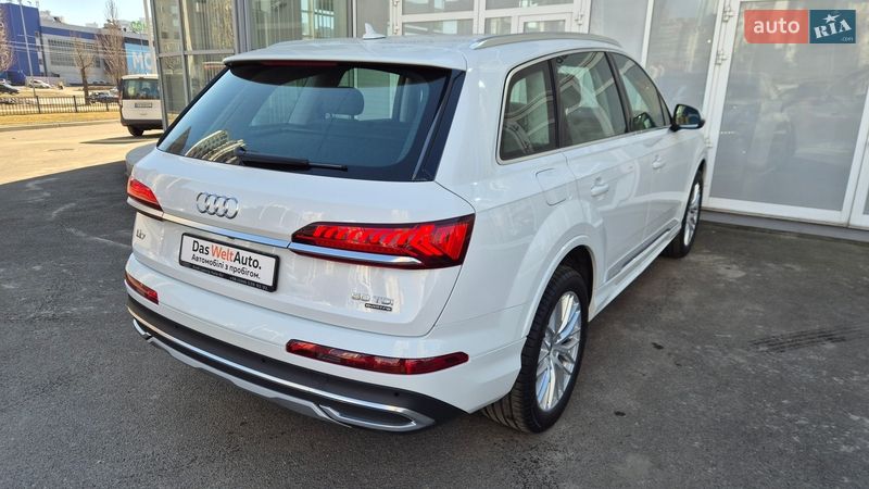 Внедорожник / Кроссовер Audi Q7 2023 в Киеве
