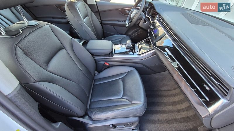 Внедорожник / Кроссовер Audi Q7 2023 в Киеве