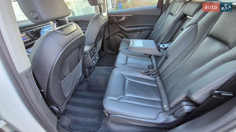 Внедорожник / Кроссовер Audi Q7 2023 в Киеве