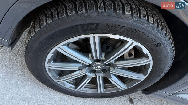 Внедорожник / Кроссовер Audi Q7 2017 в Киеве
