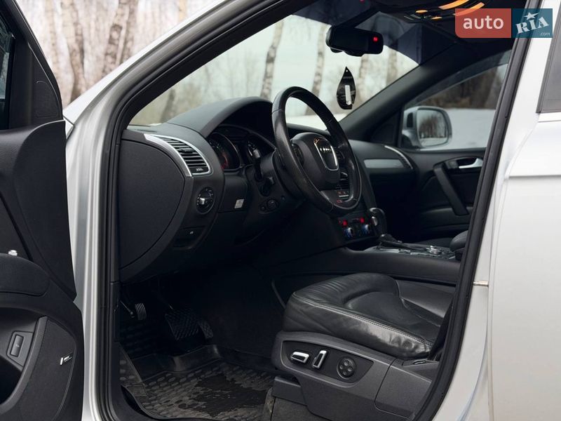 Внедорожник / Кроссовер Audi Q7 2010 в Киеве