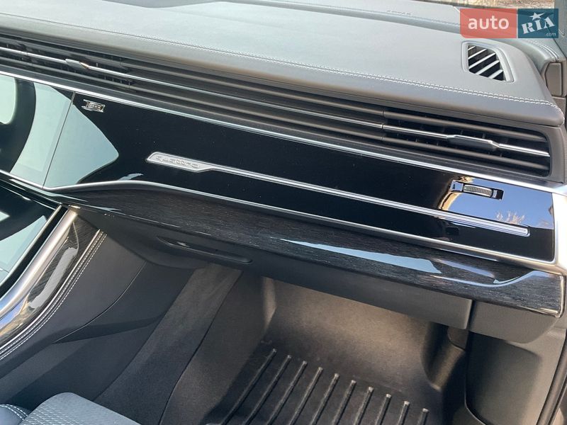 Внедорожник / Кроссовер Audi Q7 2020 в Тернополе