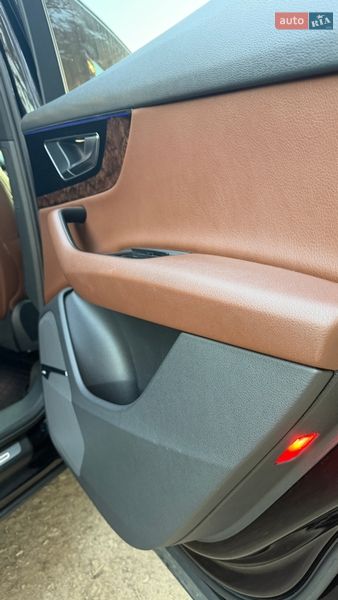 Позашляховик / Кросовер Audi Q7 2016 в Києві