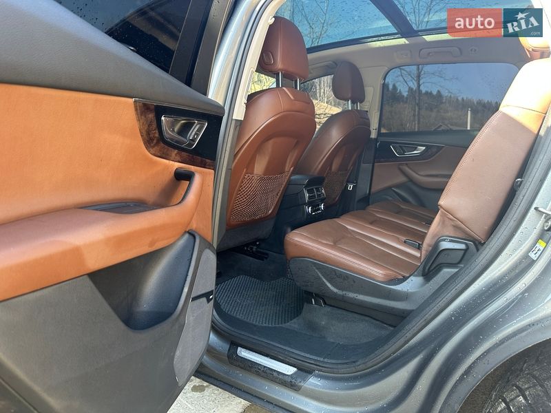 Внедорожник / Кроссовер Audi Q7 2016 в Межгорье