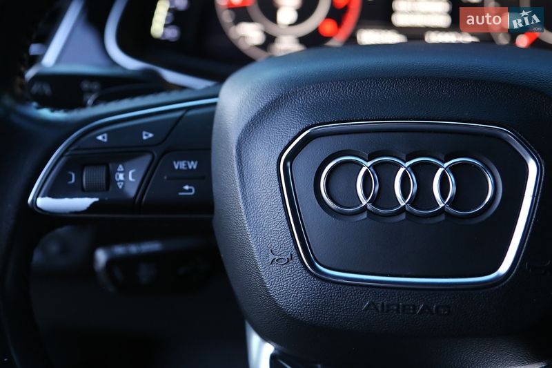 Внедорожник / Кроссовер Audi Q7 2015 в Киеве