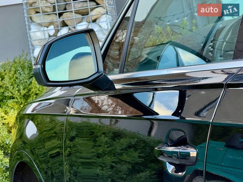 Позашляховик / Кросовер Audi Q7 2018 в Стрию