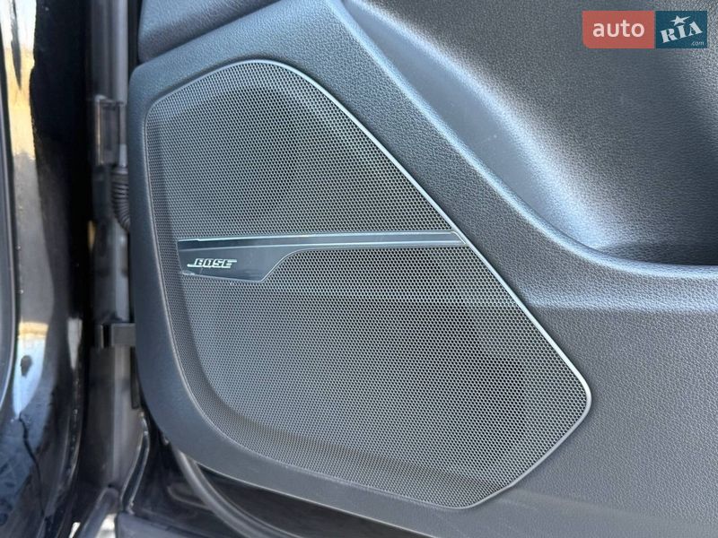 Позашляховик / Кросовер Audi Q7 2018 в Стрию