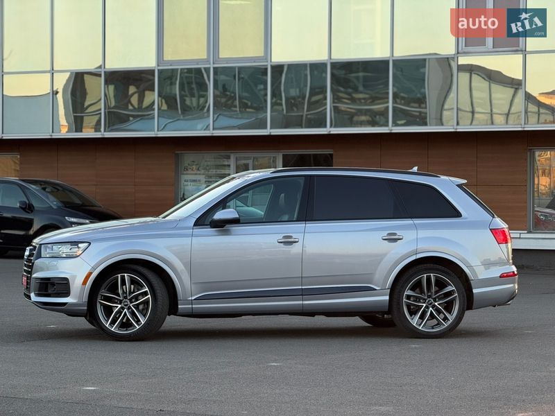 Позашляховик / Кросовер Audi Q7 2017 в Києві