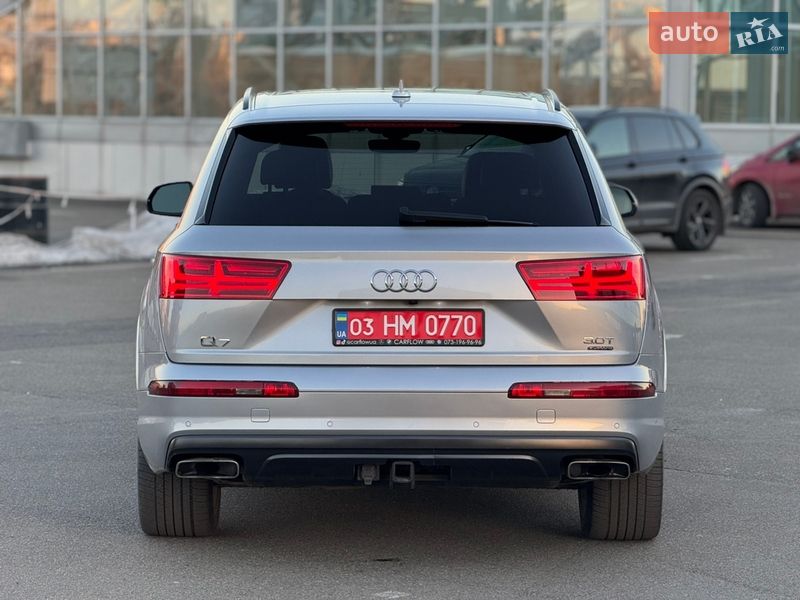 Позашляховик / Кросовер Audi Q7 2017 в Києві