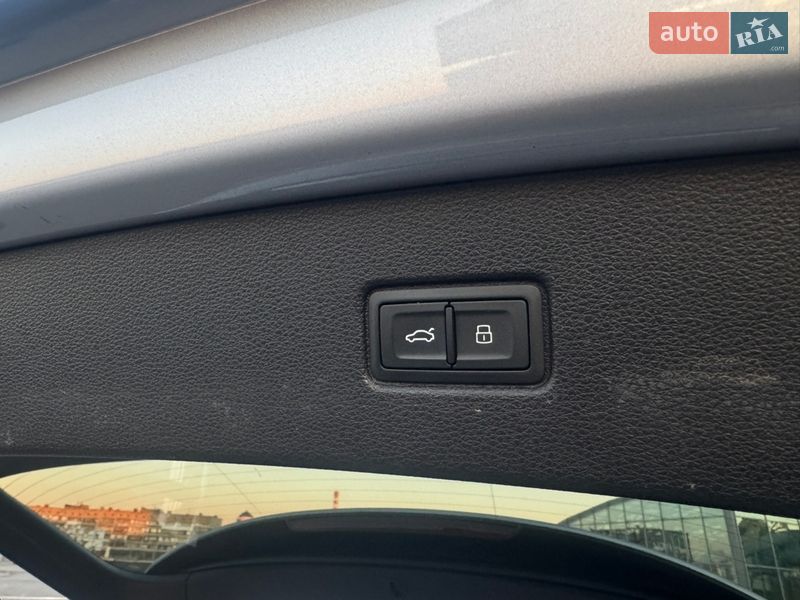 Позашляховик / Кросовер Audi Q7 2017 в Києві