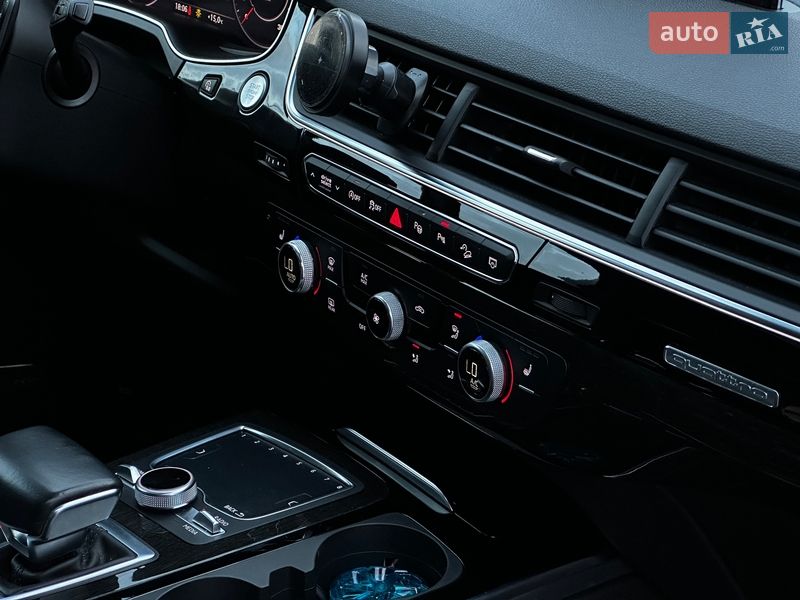 Позашляховик / Кросовер Audi Q7 2019 в Львові