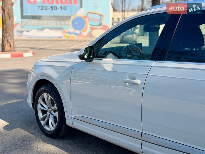 Внедорожник / Кроссовер Audi Q7 2018 в Харькове