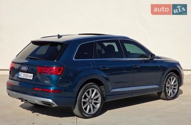 Позашляховик / Кросовер Audi Q7 2018 в Луцьку