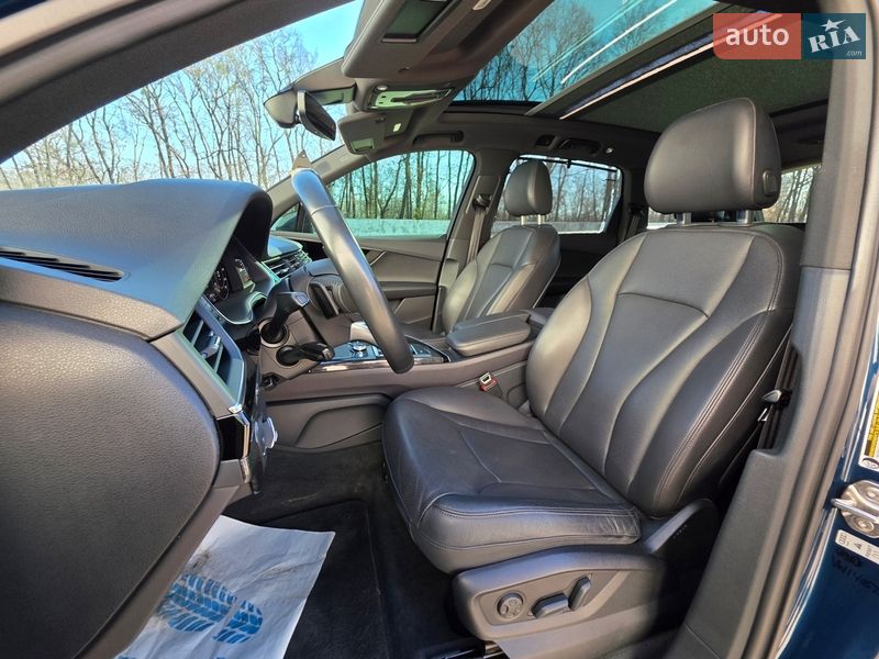 Позашляховик / Кросовер Audi Q7 2018 в Луцьку