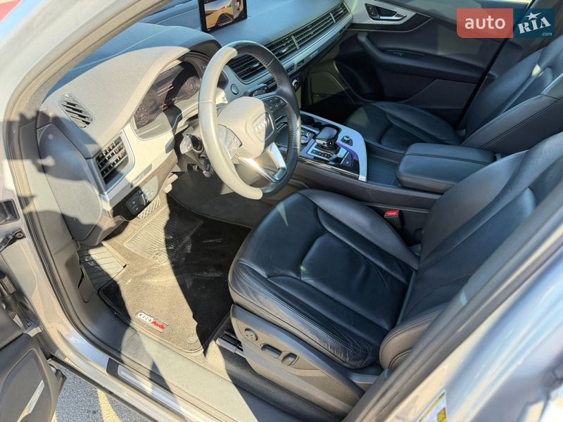 Позашляховик / Кросовер Audi Q7 2018 в Києві фото 13 Позашляховик / Кросовер Audi Q7 2018 в Києві