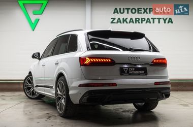 Позашляховик / Кросовер Audi Q7 2021 в Мукачевому
