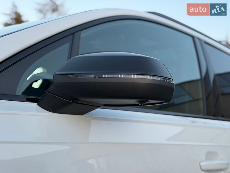 Позашляховик / Кросовер Audi Q7 2021 в Києві